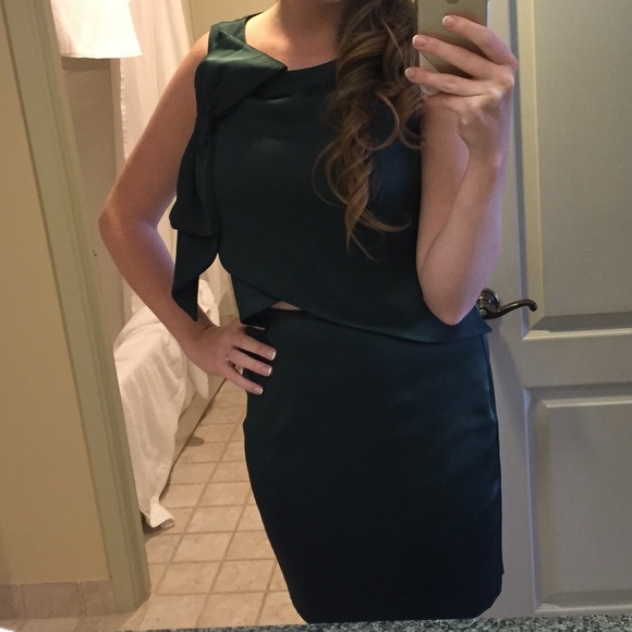 Bebe Dress - Picture 3 of 4